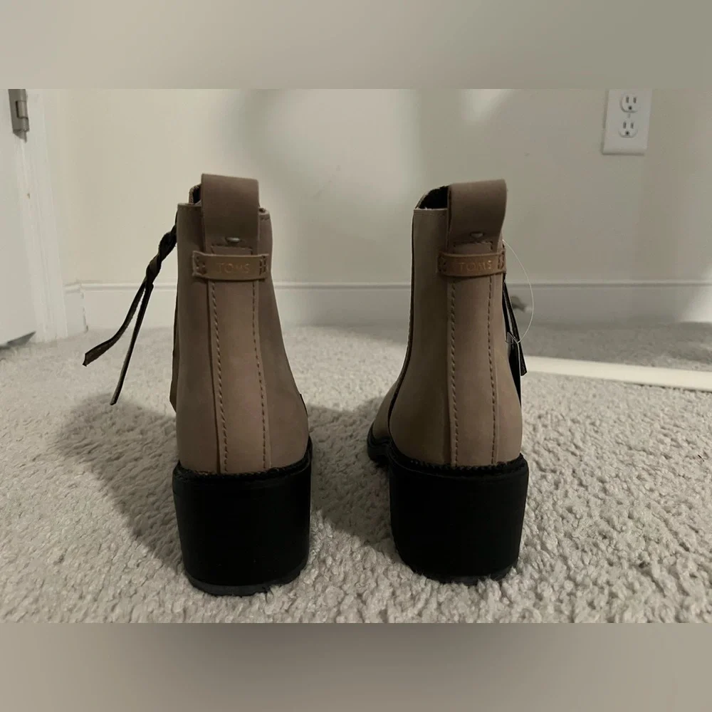 TOMS Marina Taupe Boots size 6.5 - Picture 4 of 7